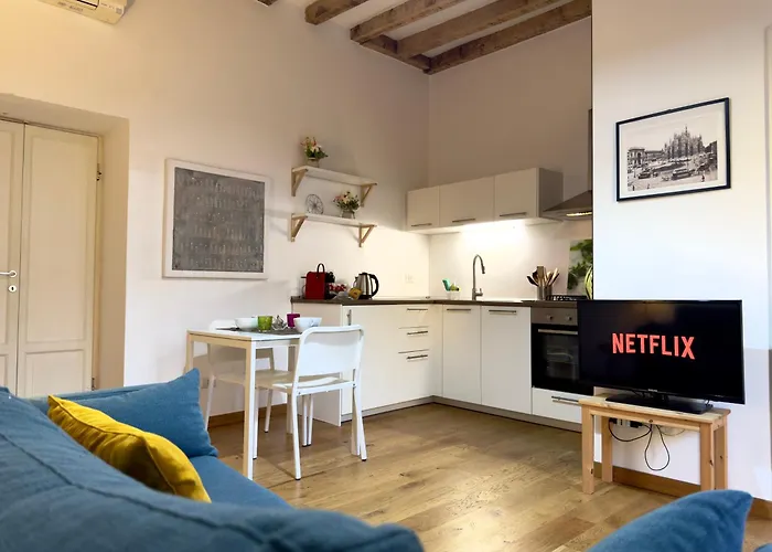 Cosy Navigli Apartment